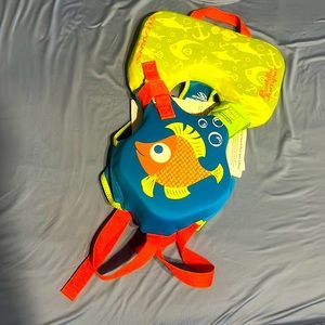 Stearn’s infant puddle jumper life jacket